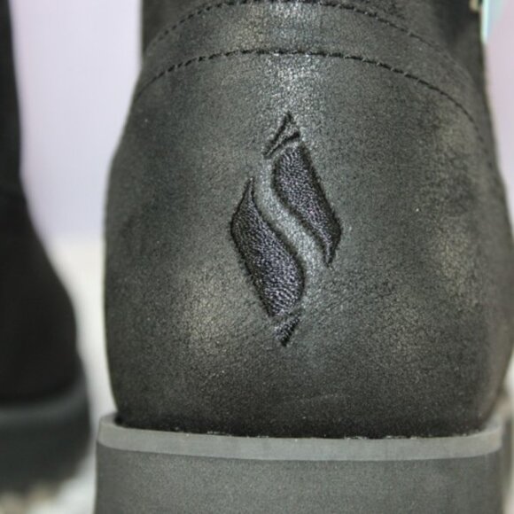 Skechers Women’s Warm Tech Memory Foam Faux Fur Zip Boots – Black - Picture 8 of 9